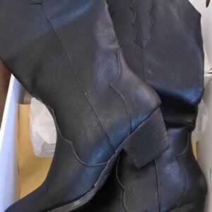 Black Knee Boots for Women